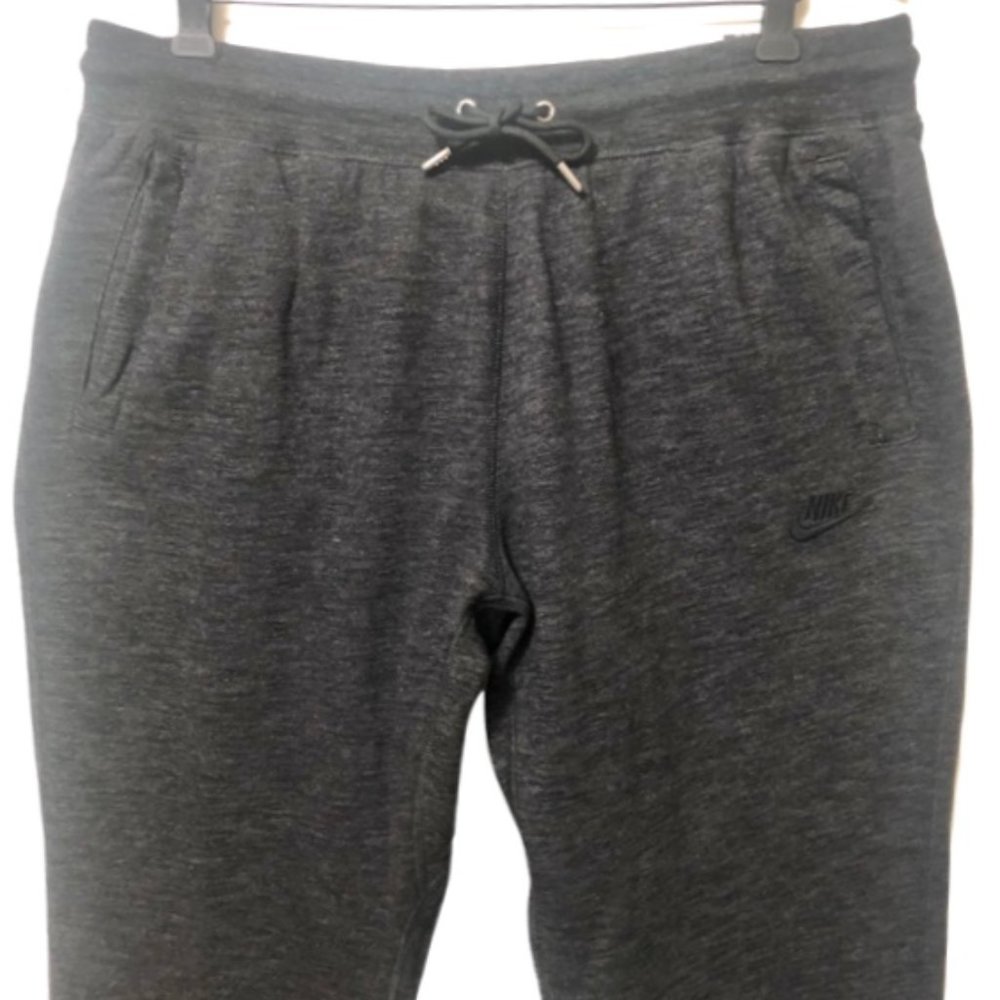 Nike Slim Fit Tapered Joggers